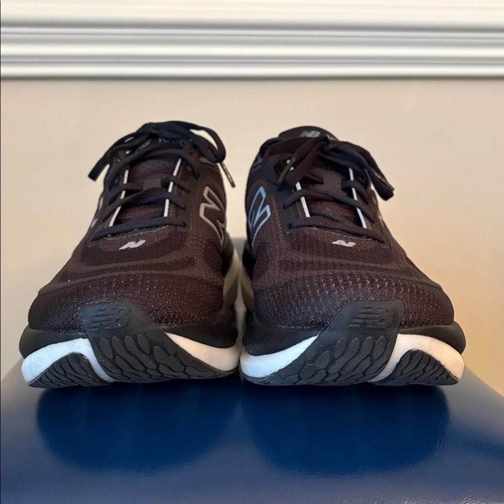 New Balance 1080 v15, size 9 - Picture 4 of 12